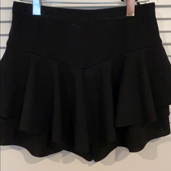 SHEIN black ruffle skirt - Picture 2 of 5
